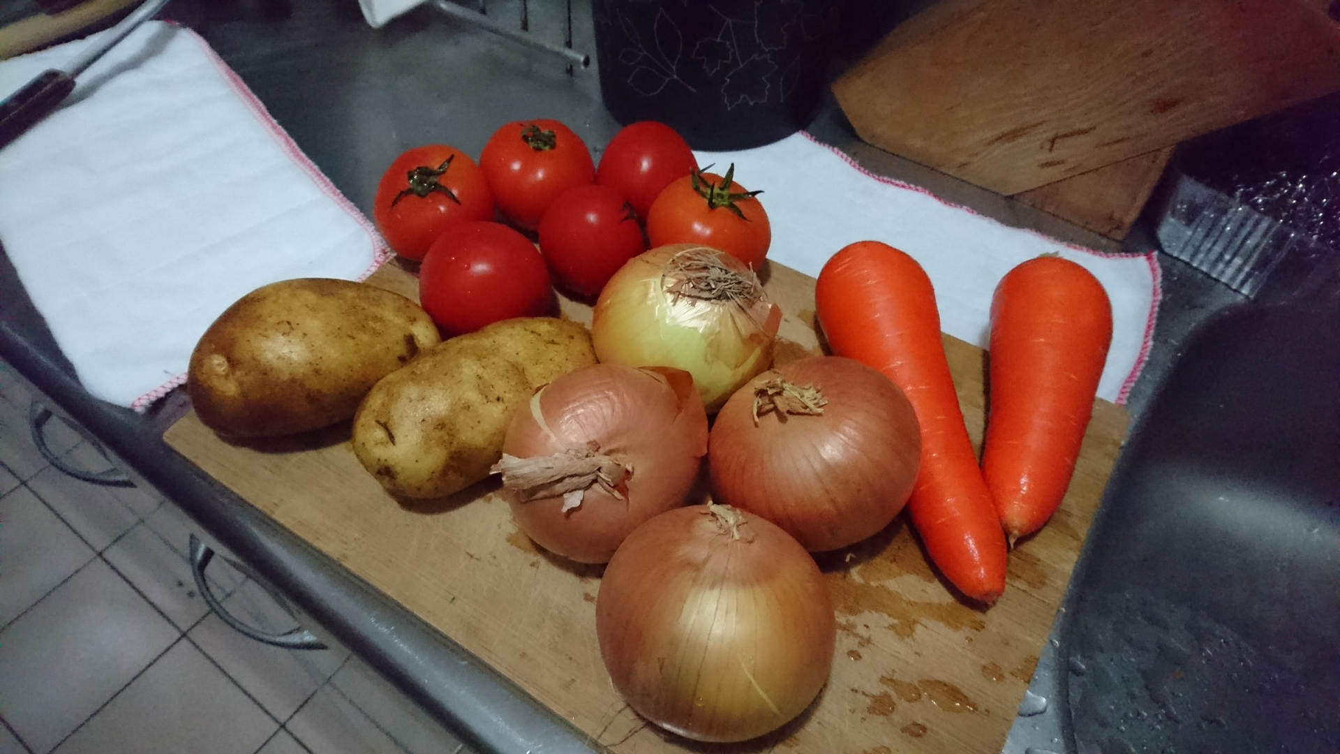 一鍋番茄湯是我娘的味道，想給妳嚐嚐、暖暖