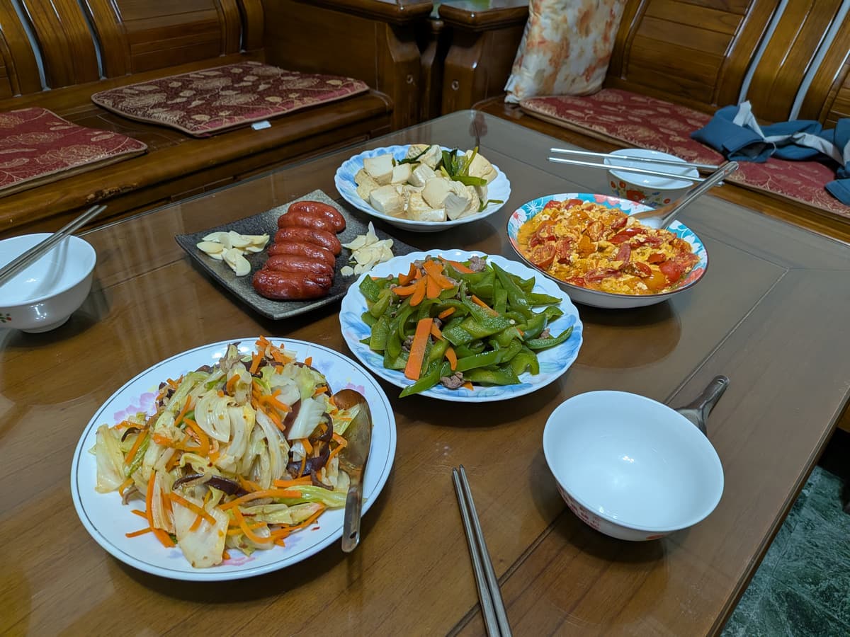 今年春節，沒有準備什麼浮誇的年菜😂 都是平常會做的家常便飯～