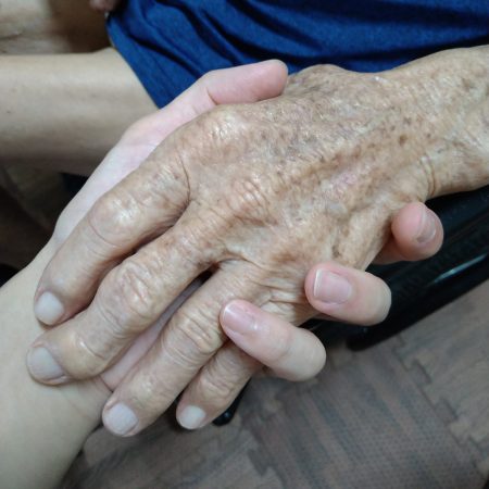 如何成為照服員