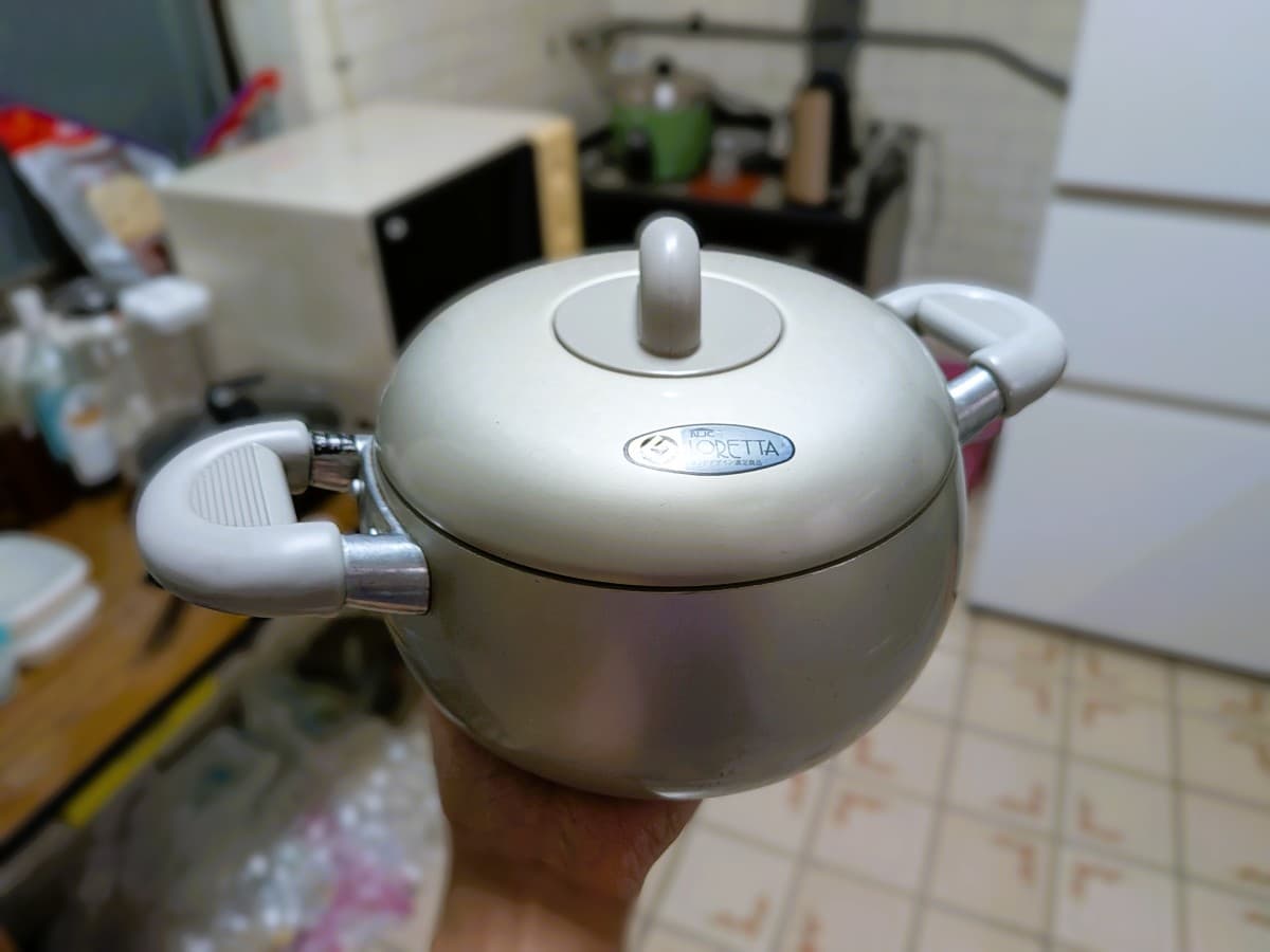 這個月淘汰了家中一口用了10多年的湯鍋🥹 謝謝長久以來的照顧，請一路好走！