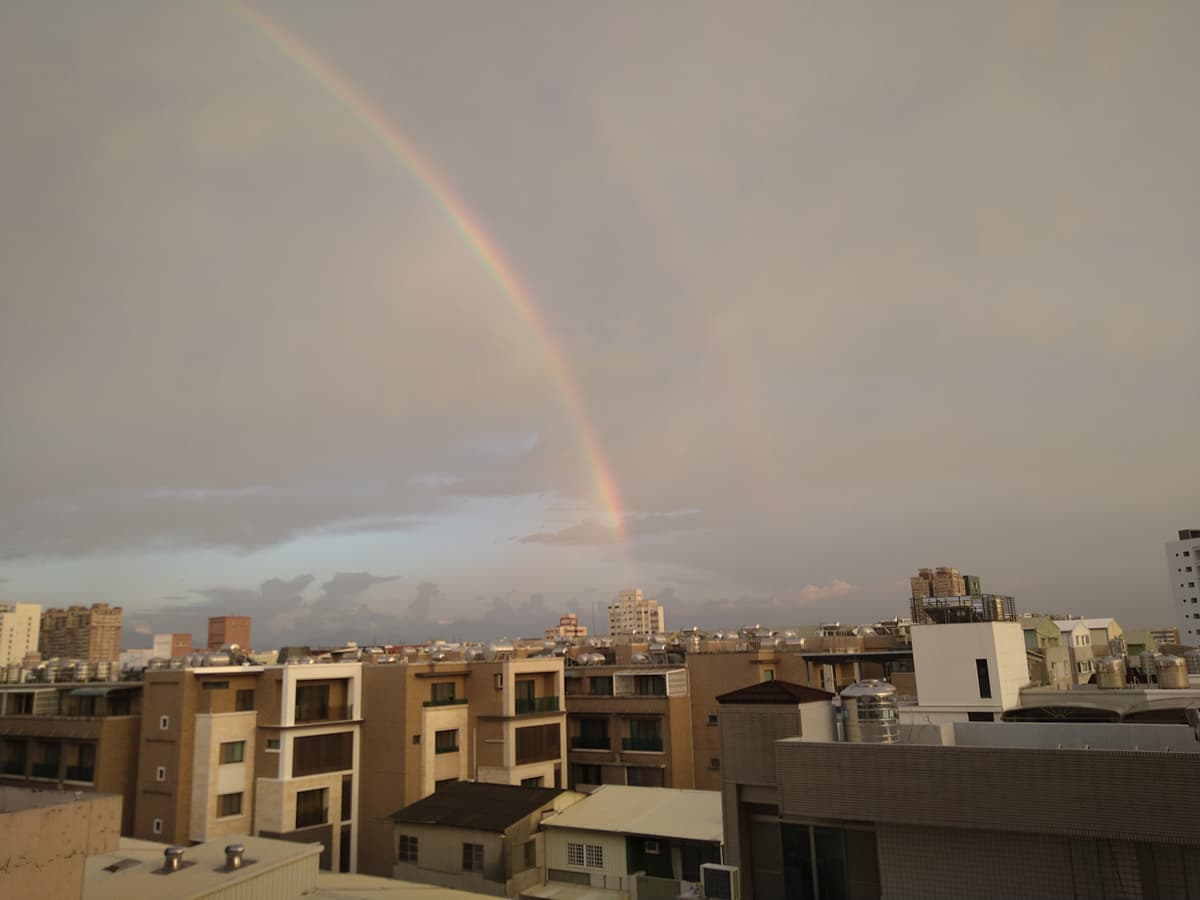雨停後可能會有彩虹喔
